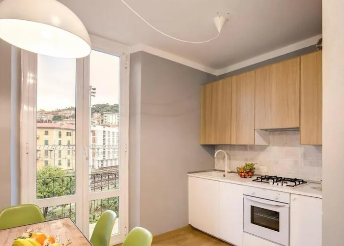 Il Binario Sul Golfo * Λα Σπέτσια